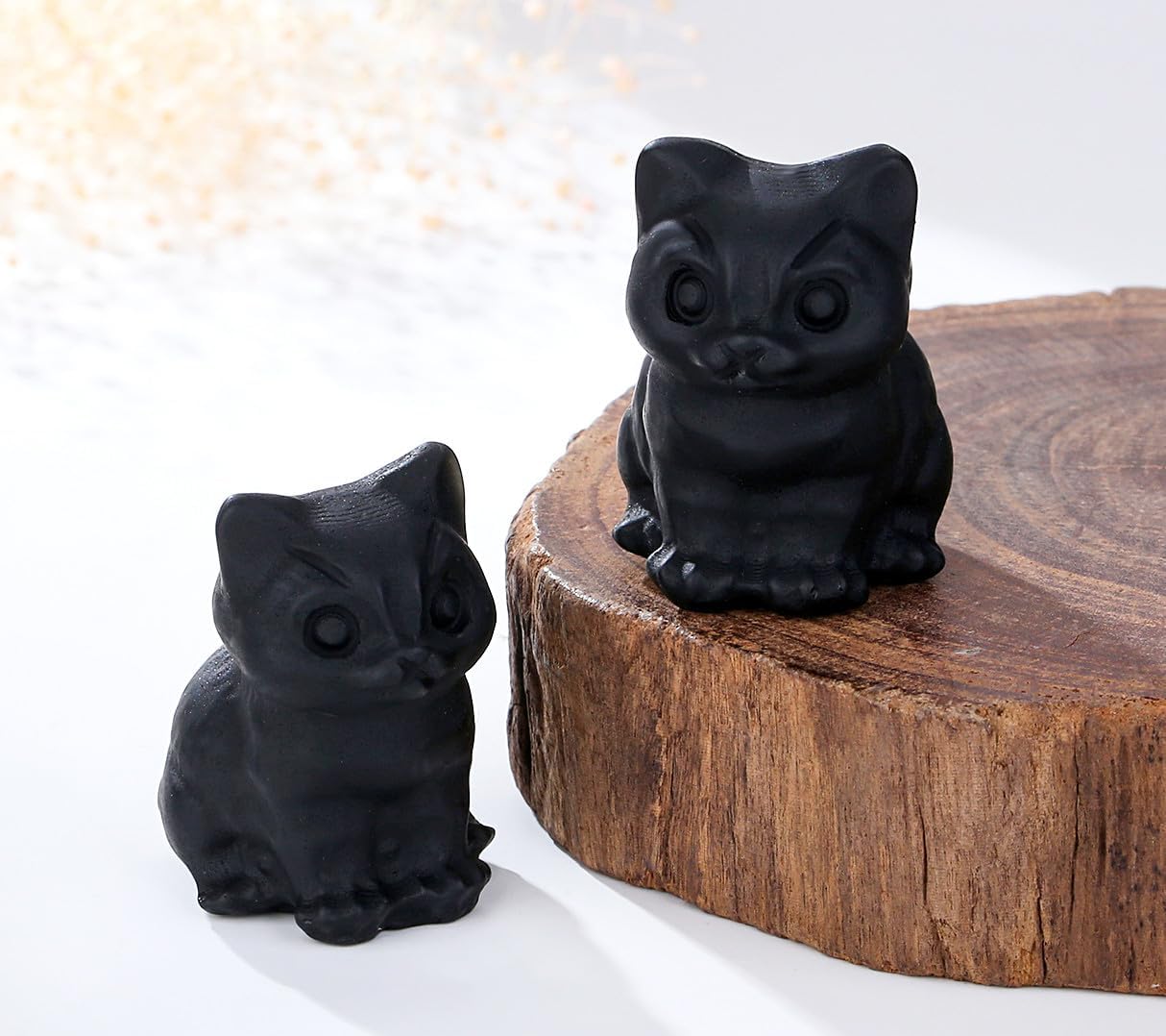 Cat Decor Black Obsidian Cat Crystal Figurines Crystals Gifts for Cat Lovers Men Women Lucky Cute Cat Statue for Room Desk Decor 1PC