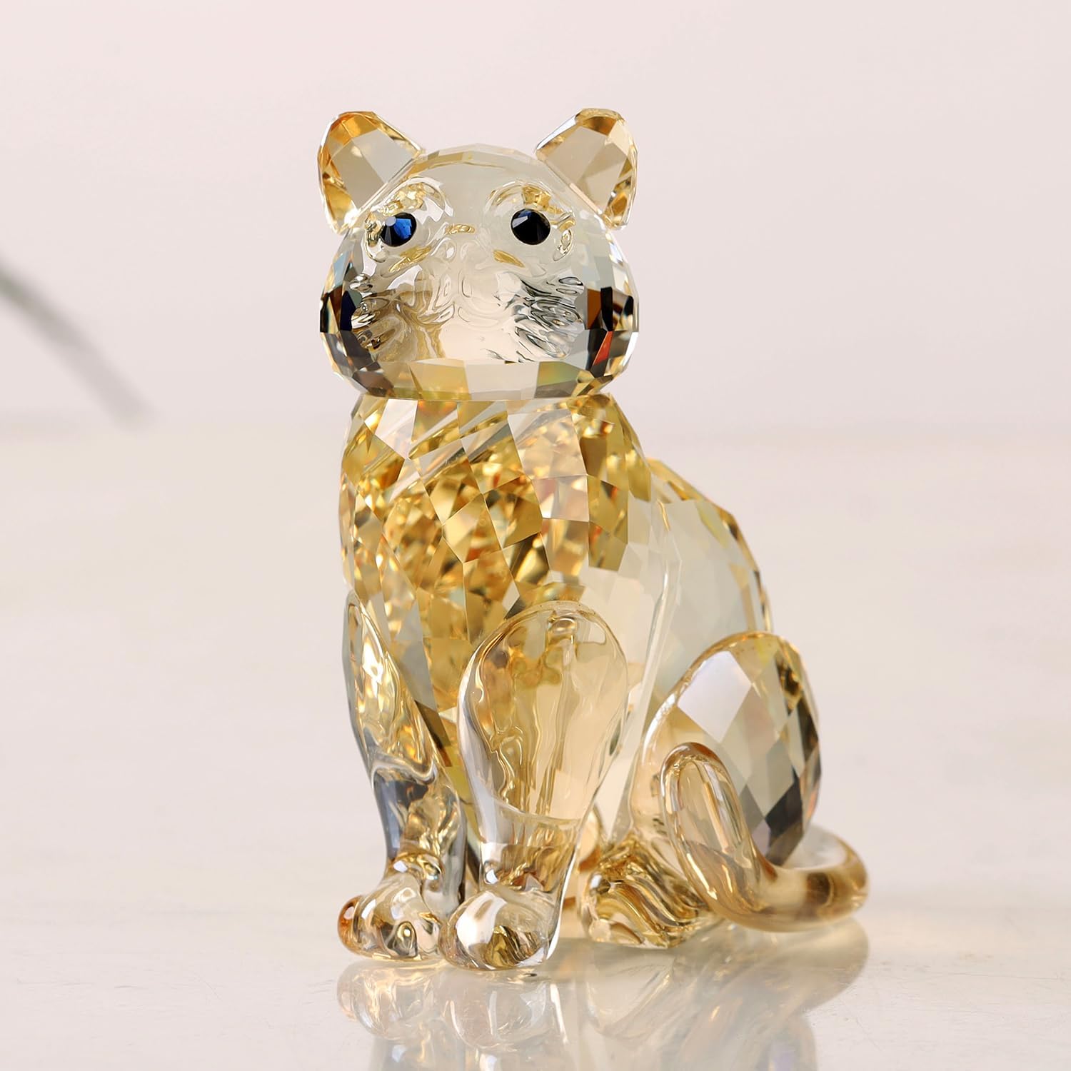 Crystal Cat Realistic Animal Kitten Art Figurine Collection Table top Ornament Statue Home Decor (White)