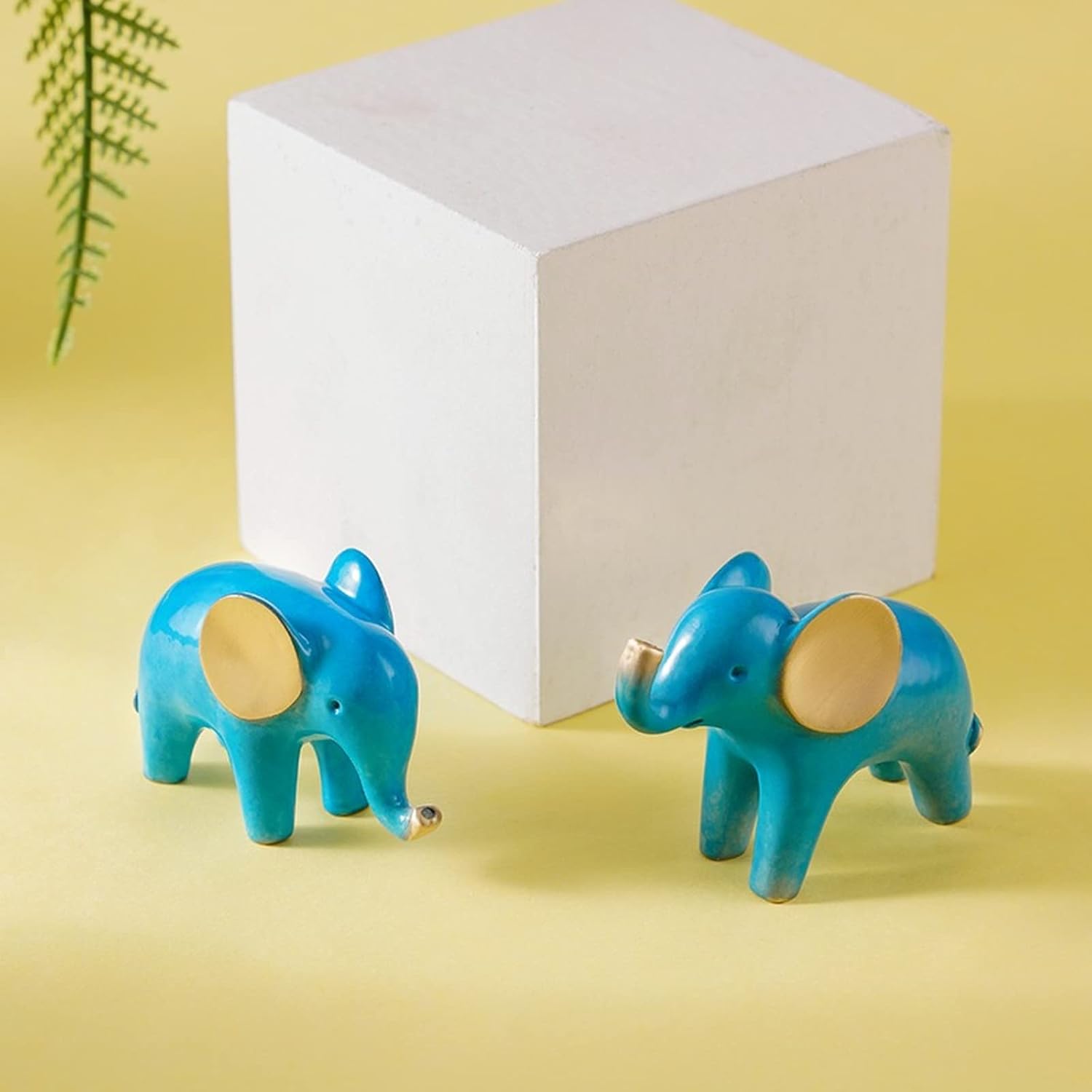 Blue Brass Cute 1 Pair of Couple Elephant Statue Miniatures Figurines Entrance Desk Ornaments,Copper Animal Elephant Home Decor Crafts Living Room Decorations Gifts