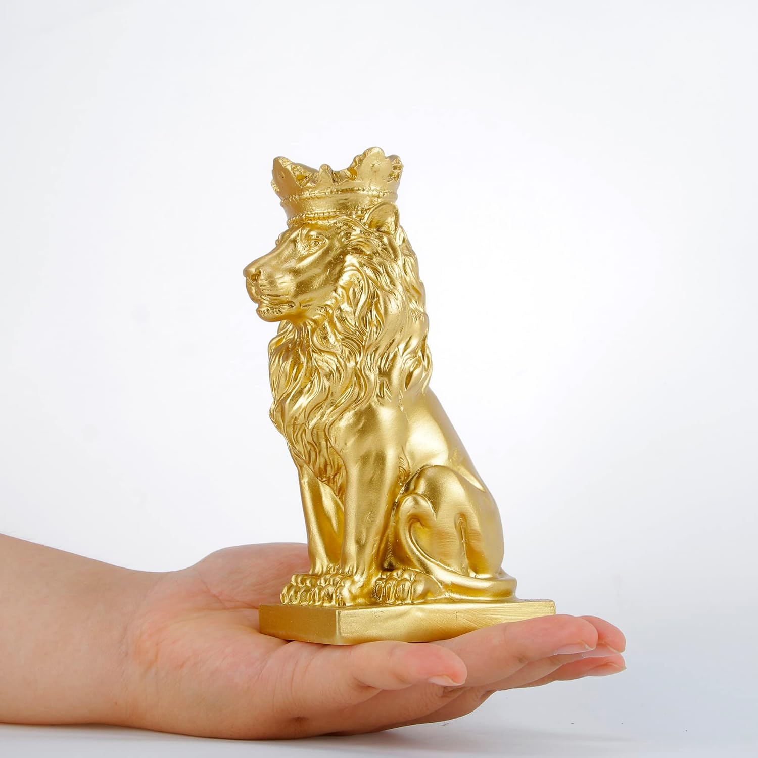 Golden Crown Lion King Statue Decor for Shelf Nordic Style Home and Study Decoration Royal King Lion Figurine Home Decorations