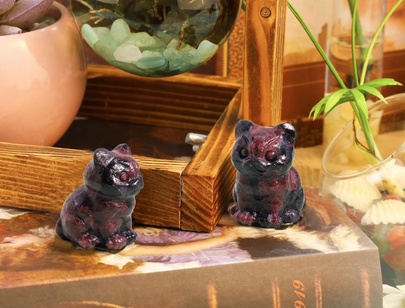 Cat Decor Black Obsidian Cat Crystal Figurines Crystals Gifts for Cat Lovers Men Women Lucky Cute Cat Statue for Room Desk Decor 1PC