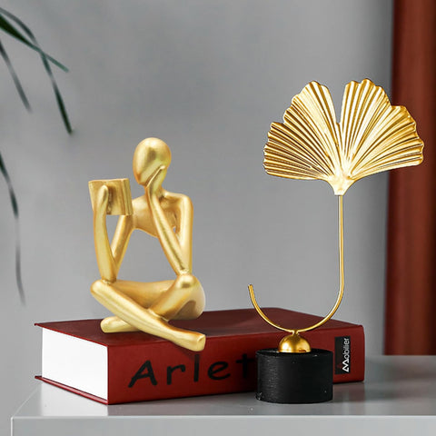 Gold Reading Women Statue, Thinker Sculptures, Abstract Art Ornament, Modern Aesthetic Figurine Decoration, Suitable for Home Living Room Bedroom Office Shelf Table Desk Bookshelf Decor