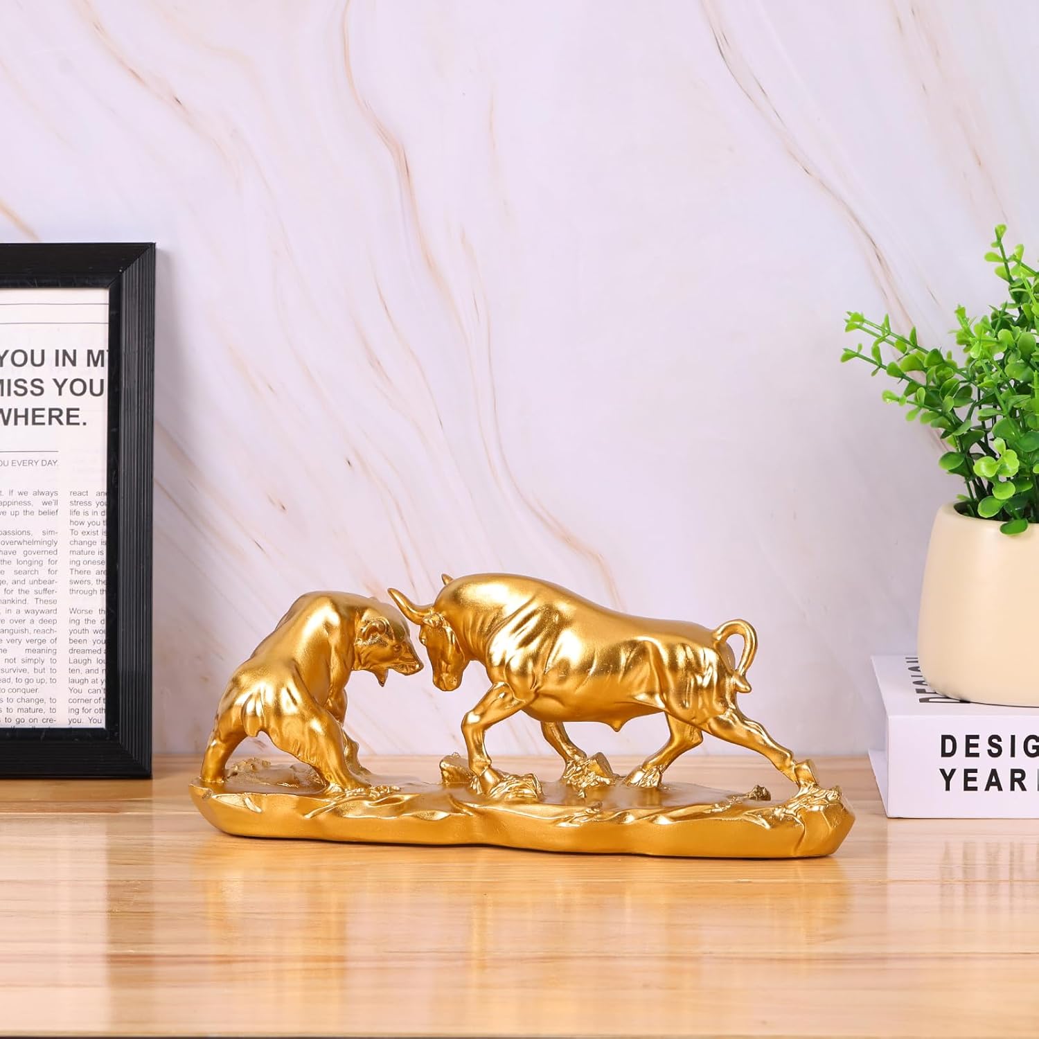 Resin Wall Street Bull Statue, Feng Shui Bull and Bear Decor for Stock Market, Men's Desk, Bookshelf, Living Room, Study, Gift