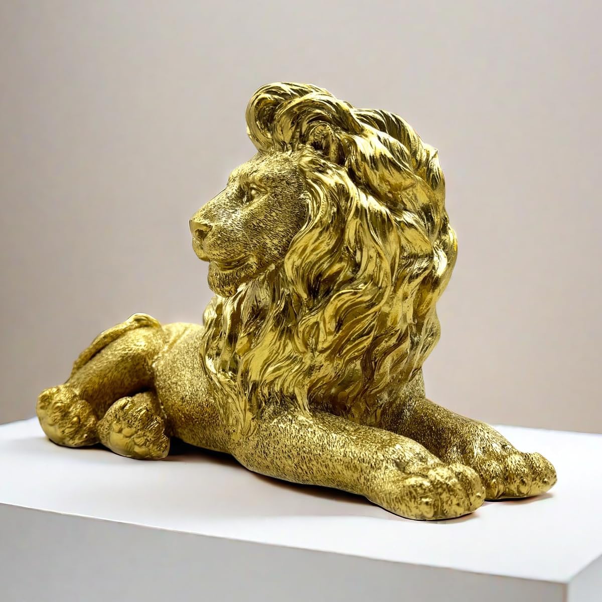 10 Inch Lion Statue Figurine Sculpture Resin Collectible Gifts for Lion Lover Office Home Decor Desk Accessories Decoration Garden Figurines Outdoor Decor Gold