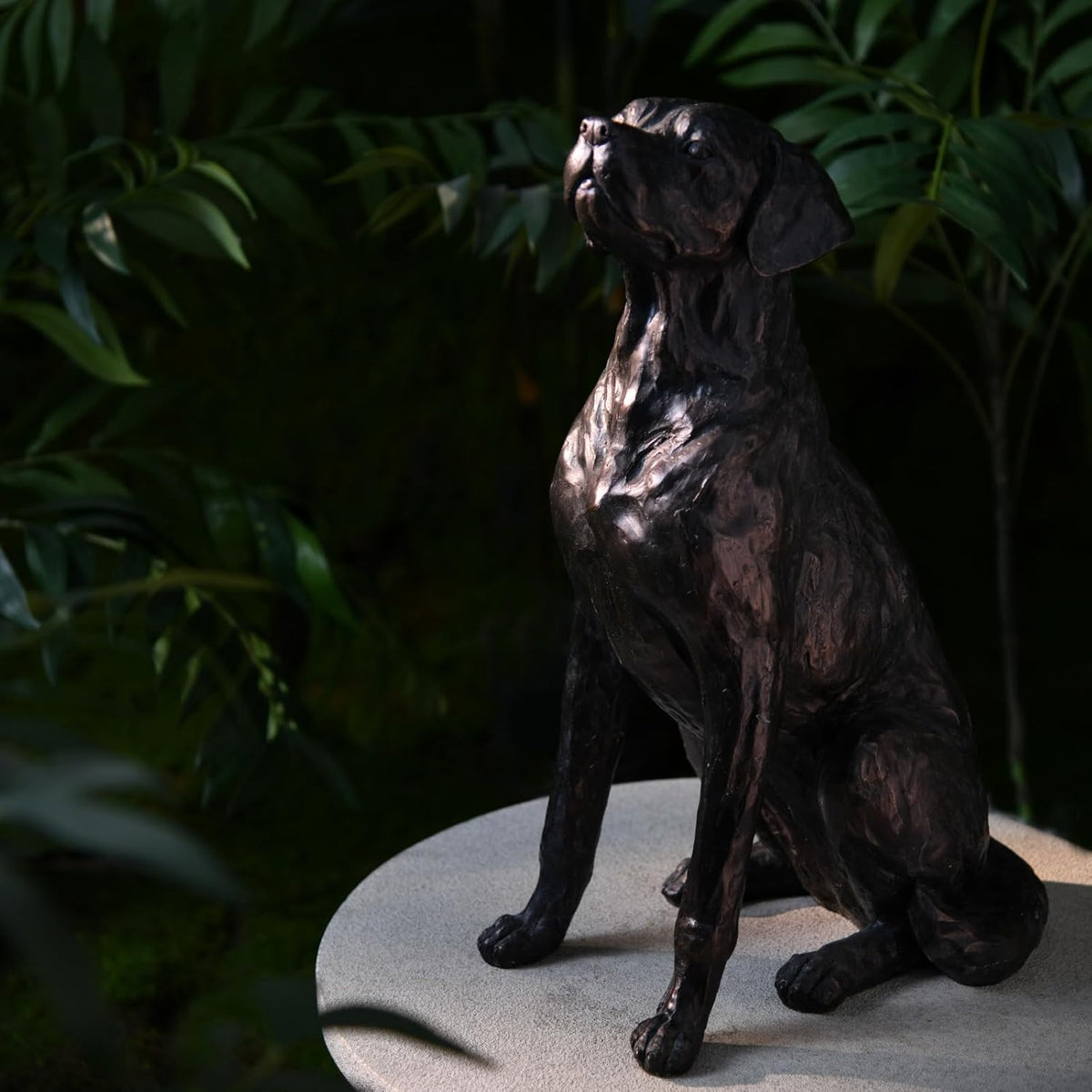 Garden Statue Outdoor Decorations Dog-Figurine – 19inch Black Labrador décor Garden Sculpture Statue Sitting Statue Resin Sculpture for Patio Lawn Yard Porch Garden 12.25L*8.25W*19H