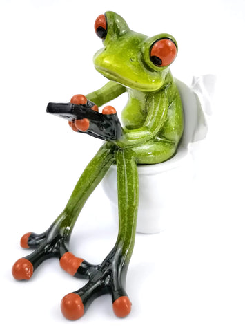 VVGIFTS Frog Figurines Decor Funny Cute Craft Resin Frog Sculpture Statue for Home Office Desk Tabletop Bathroom Decoration, Ornament Gift (Frog Lying in Bathtub)