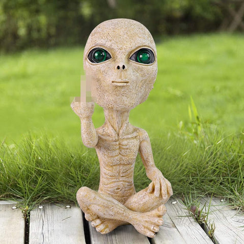 Solar Light Alien Statues Sculpture，Funny UFO Extraterrestrial Figurine for Home Garden Yard Art Outdoor Decoration.