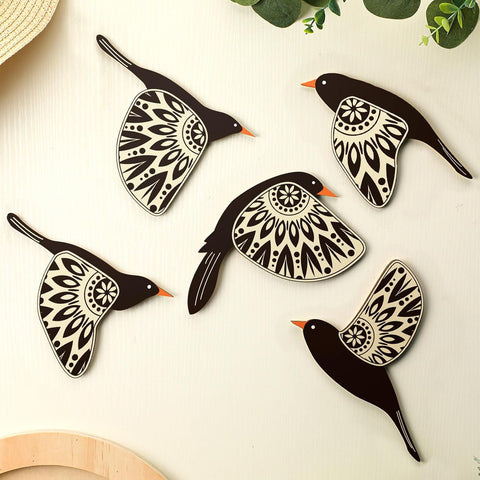 Barydat 5 Pcs Wooden Bird Wall Art Wood Flying Birds Wall Decor Rustic Folk Art Scandinavian Home Decor for Gift Living Room Bedroom Kitchen Office(Black)