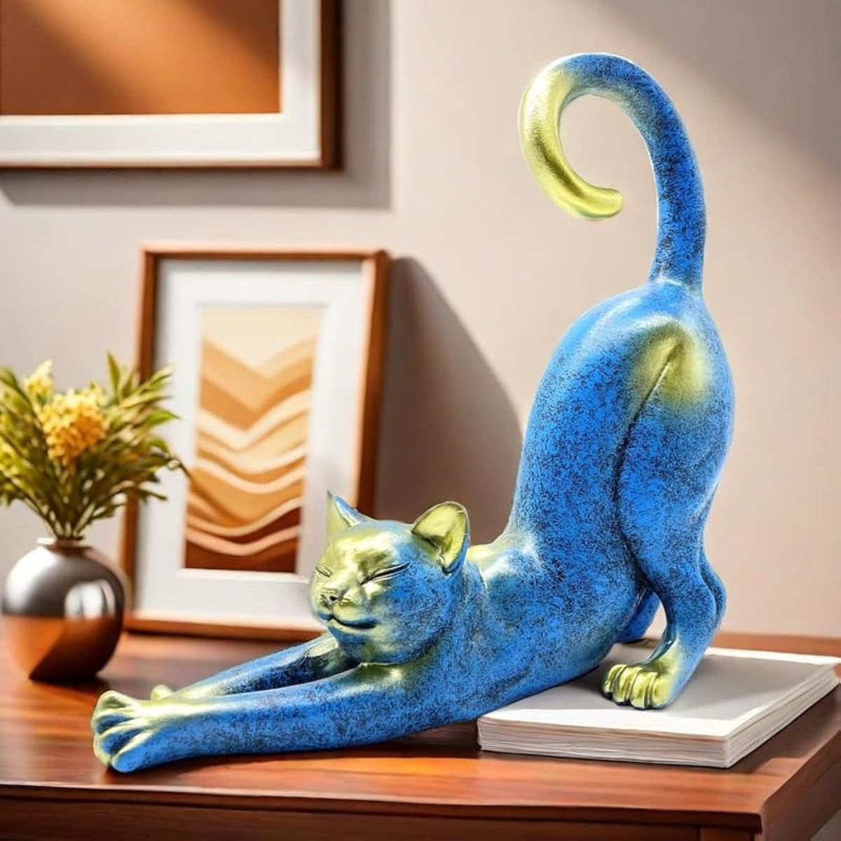 Cat Statue Figurine Sculpture - Gifts for Cat Lovers - Office & Home Decor