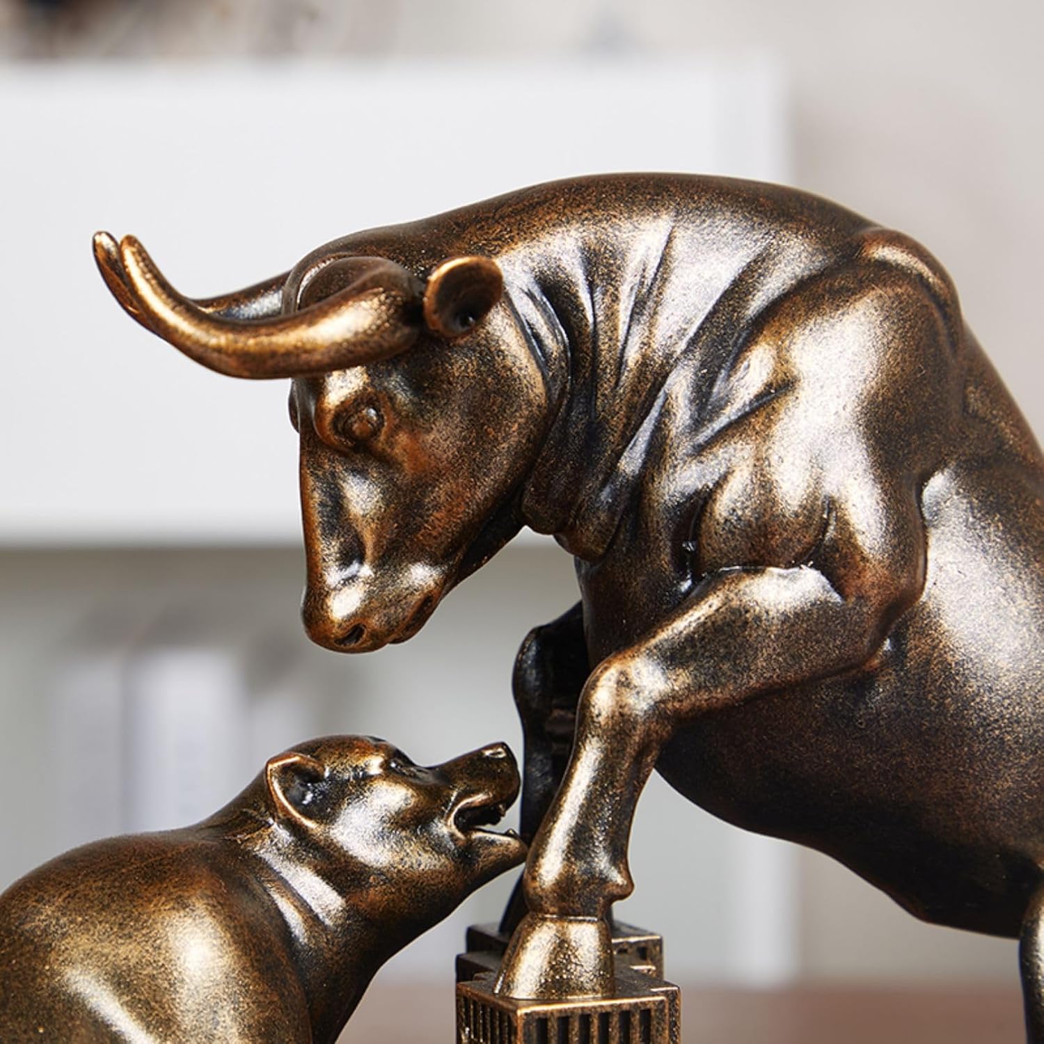 Bull and Bear Statue Wall Street Bull Statue - Ideal Stock Market Gift for Men Office Decoration Wall Street Bull Vs Bear Home Décor Stock Market,Bronze