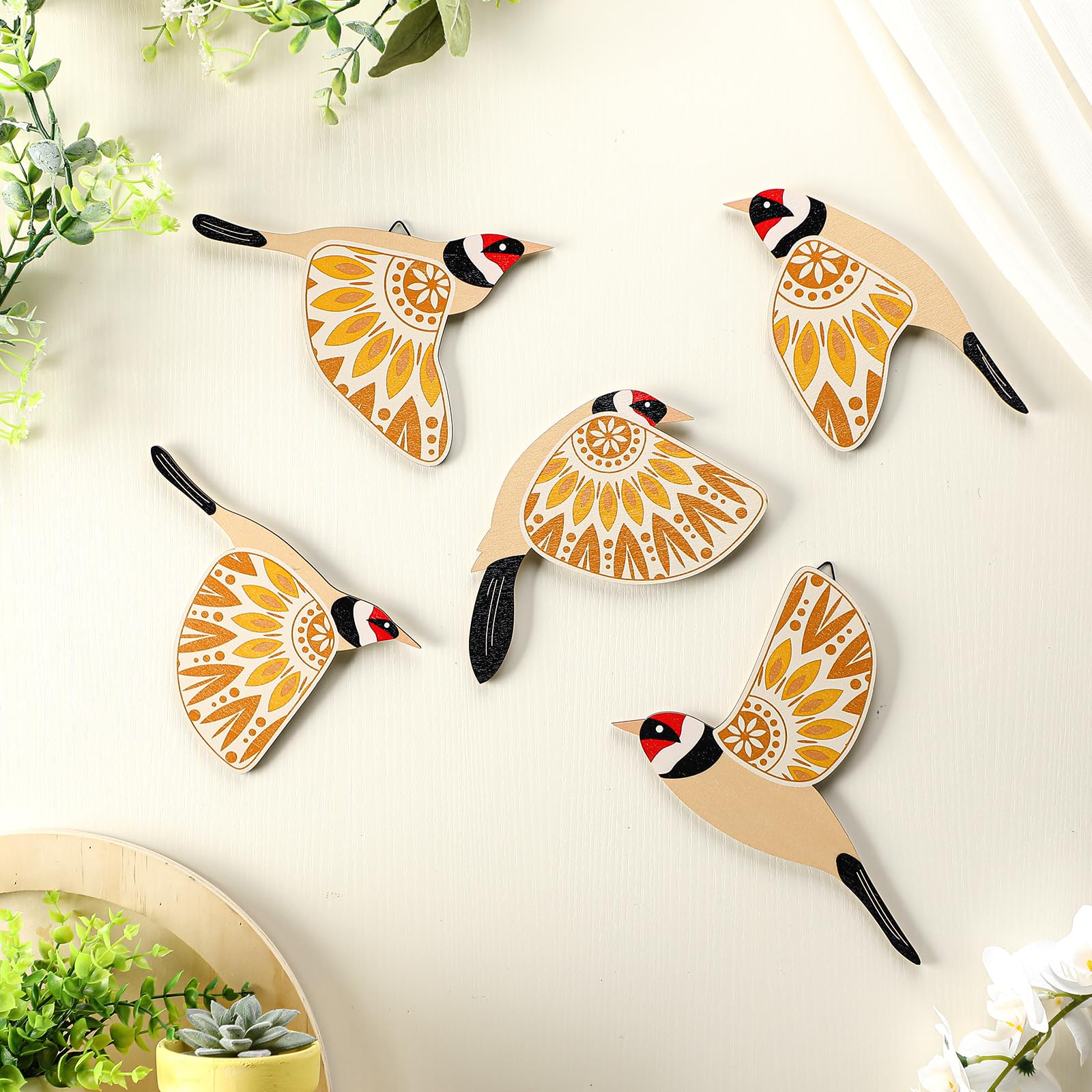 Barydat 5 Pcs Wooden Bird Wall Art Wood Flying Birds Wall Decor Rustic Folk Art Scandinavian Home Decor for Gift Living Room Bedroom Kitchen Office(Black)