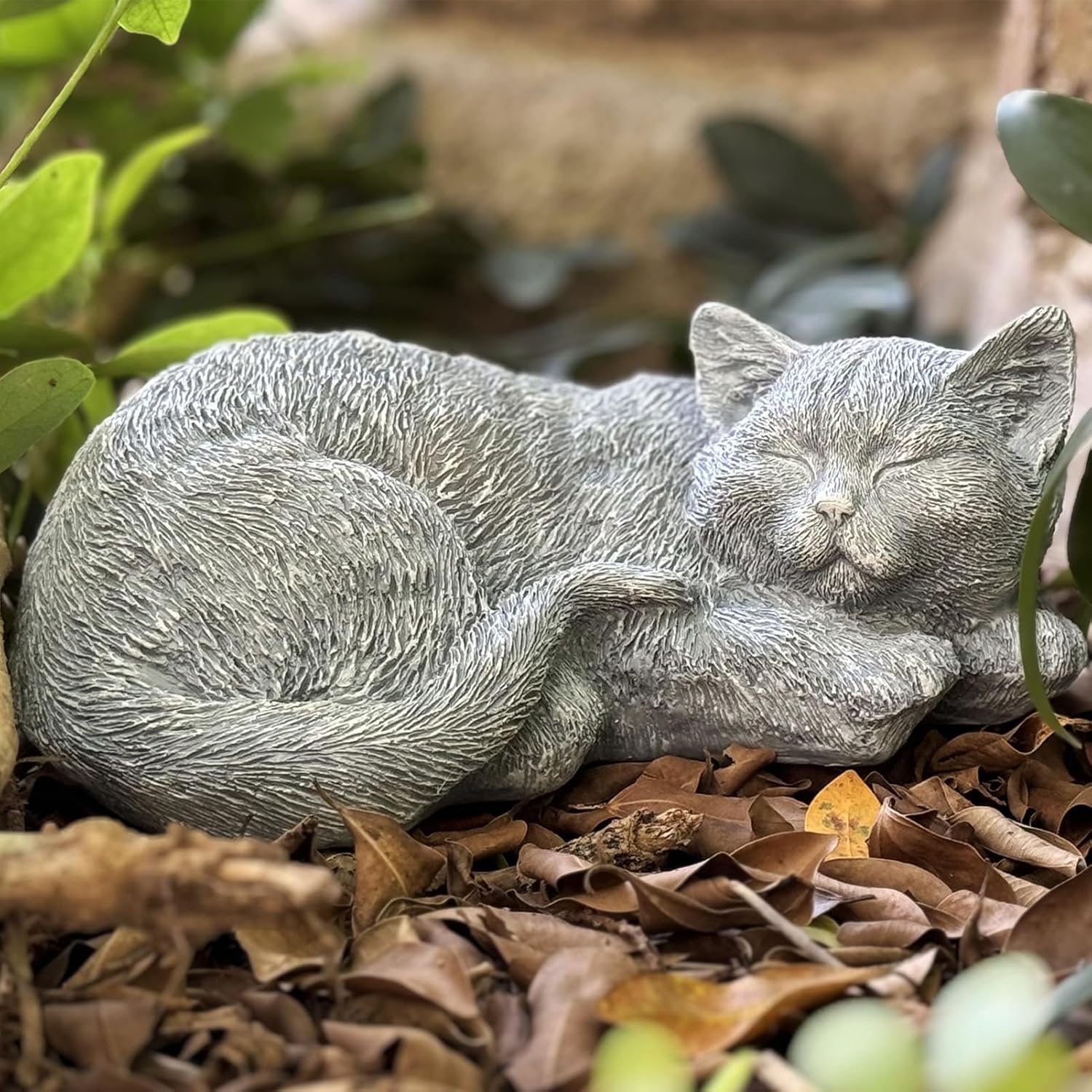 Cat Statue, Grey, Resin, Contemporary, Outdoor / Indoor Decor, 11.4" L x 7.1" W x 4.3" H, 1.5 lbs