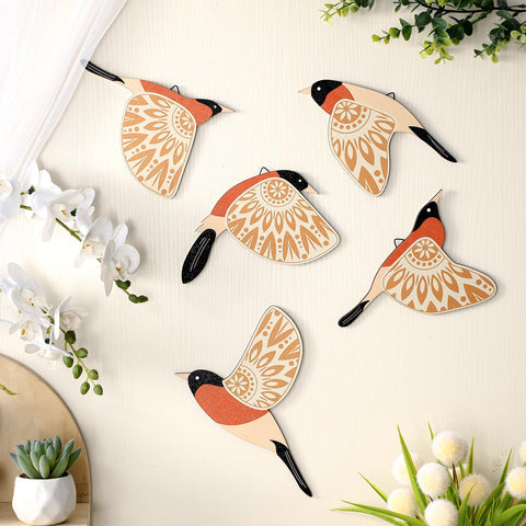 Barydat 5 Pcs Wooden Bird Wall Art Wood Flying Birds Wall Decor Rustic Folk Art Scandinavian Home Decor for Gift Living Room Bedroom Kitchen Office(Black)