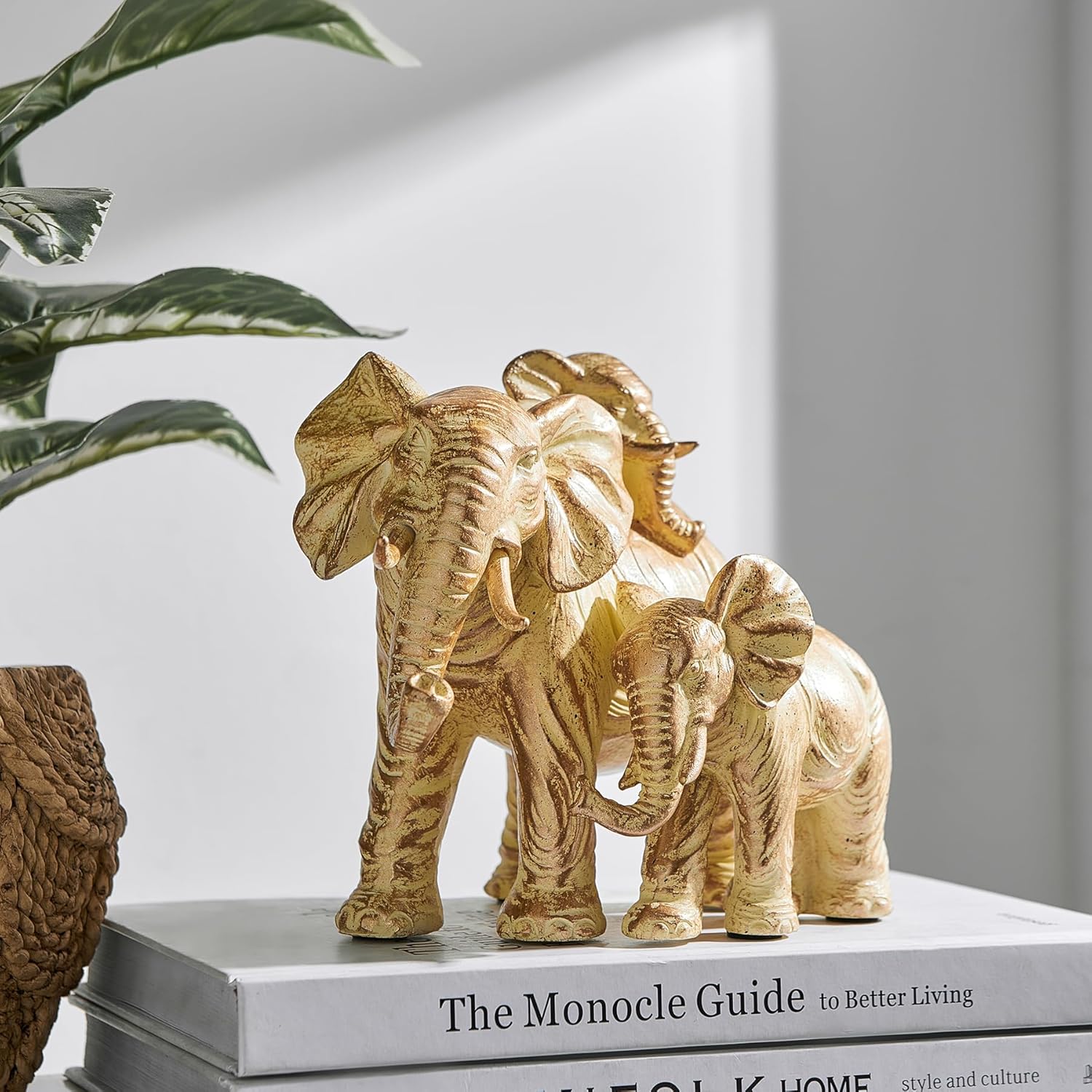 Home Decor Elephant Statue, Rustic Gold Coffee Tabel Bookshelf Decor Acctens, Elephant Decoration for Good Luck, Mom Gifts, Home Living Room Bedroom Office Decorations (Rustic Gold Elephant)