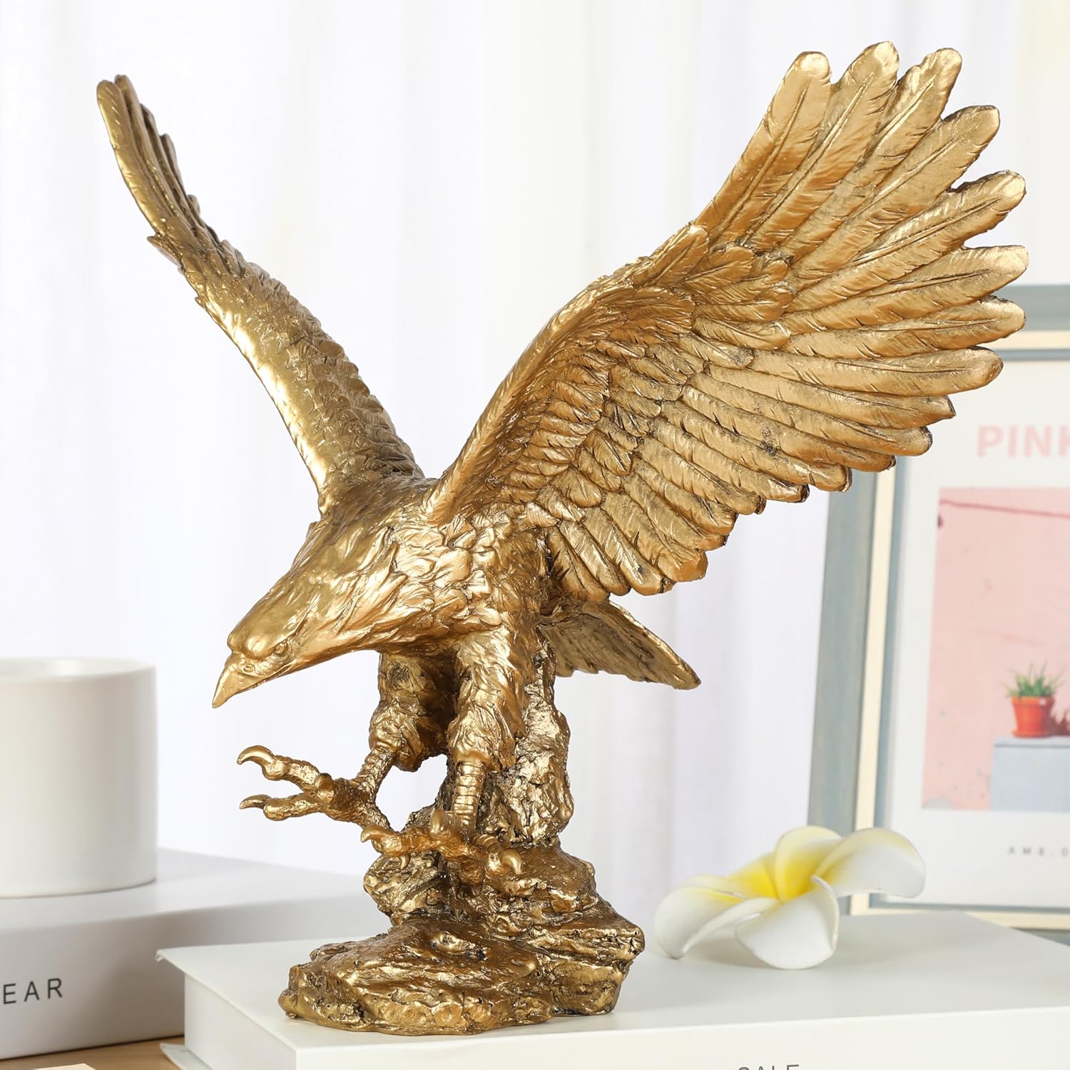 Golden Eagle Statue, Flying Wild Bird Eagle Decorative Bronze Patina Resin Figurine（M）