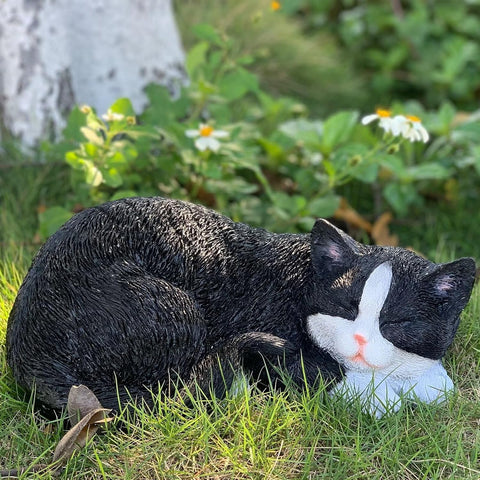 Cat Statue, Grey, Resin, Contemporary, Outdoor / Indoor Decor, 11.4" L x 7.1" W x 4.3" H, 1.5 lbs