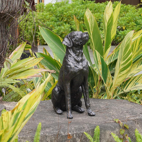 Garden Statue Outdoor Decorations Dog-Figurine – 19inch Black Labrador décor Garden Sculpture Statue Sitting Statue Resin Sculpture for Patio Lawn Yard Porch Garden 12.25L*8.25W*19H