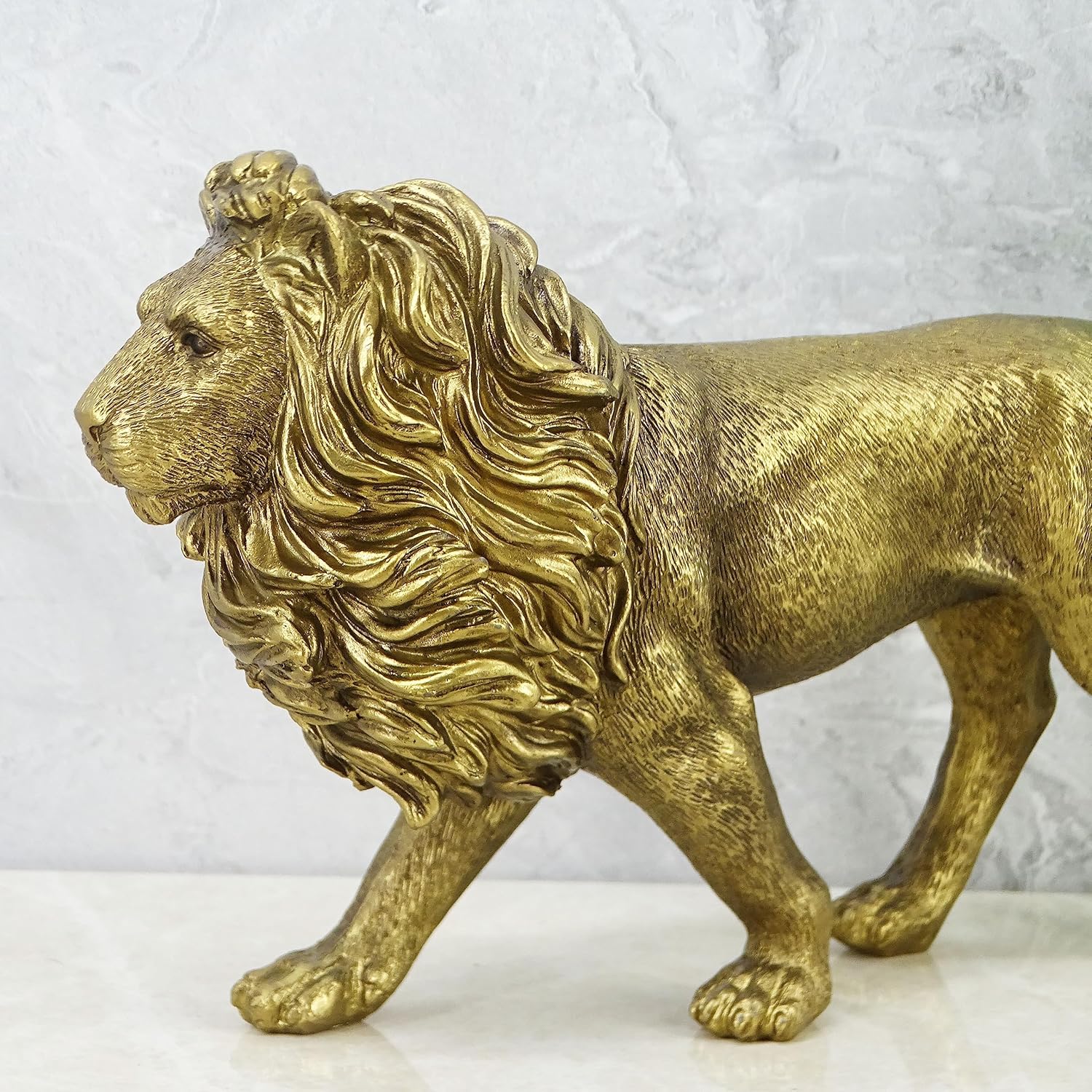 10-inch Antique Realistic Lion Statue Doll Sculpture Collectibles for Lion Lovers Office Home Decor Desk Accessories Decorative Garden Statues Outdoor Decorations