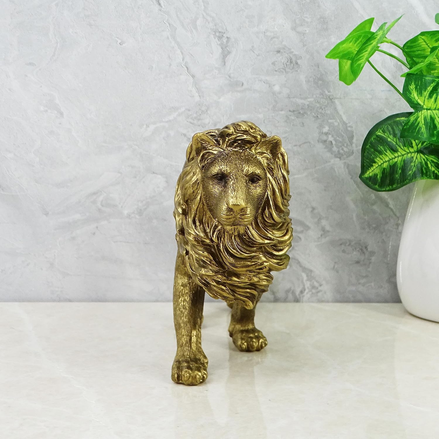 10-inch Antique Realistic Lion Statue Doll Sculpture Collectibles for Lion Lovers Office Home Decor Desk Accessories Decorative Garden Statues Outdoor Decorations